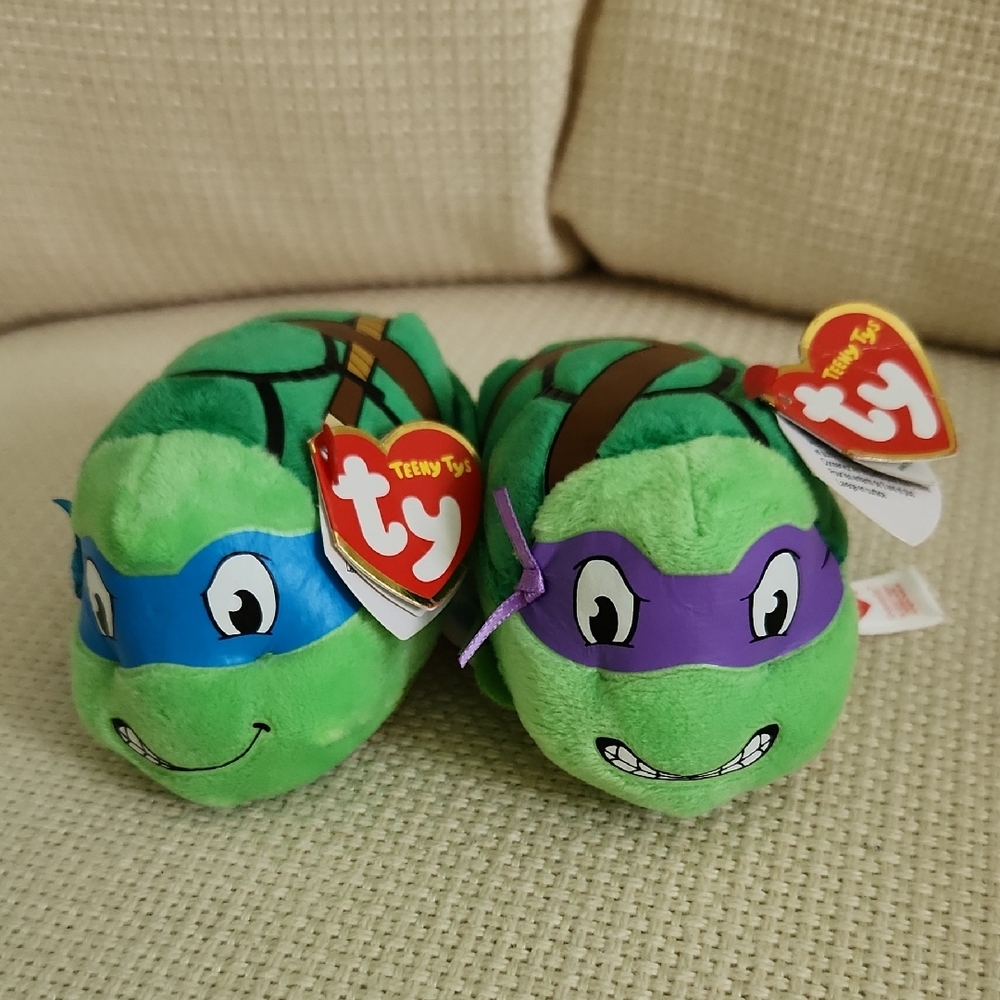 Ty Ninja Turtles Plush Duo - Green and Purple Leonardo Donatello
